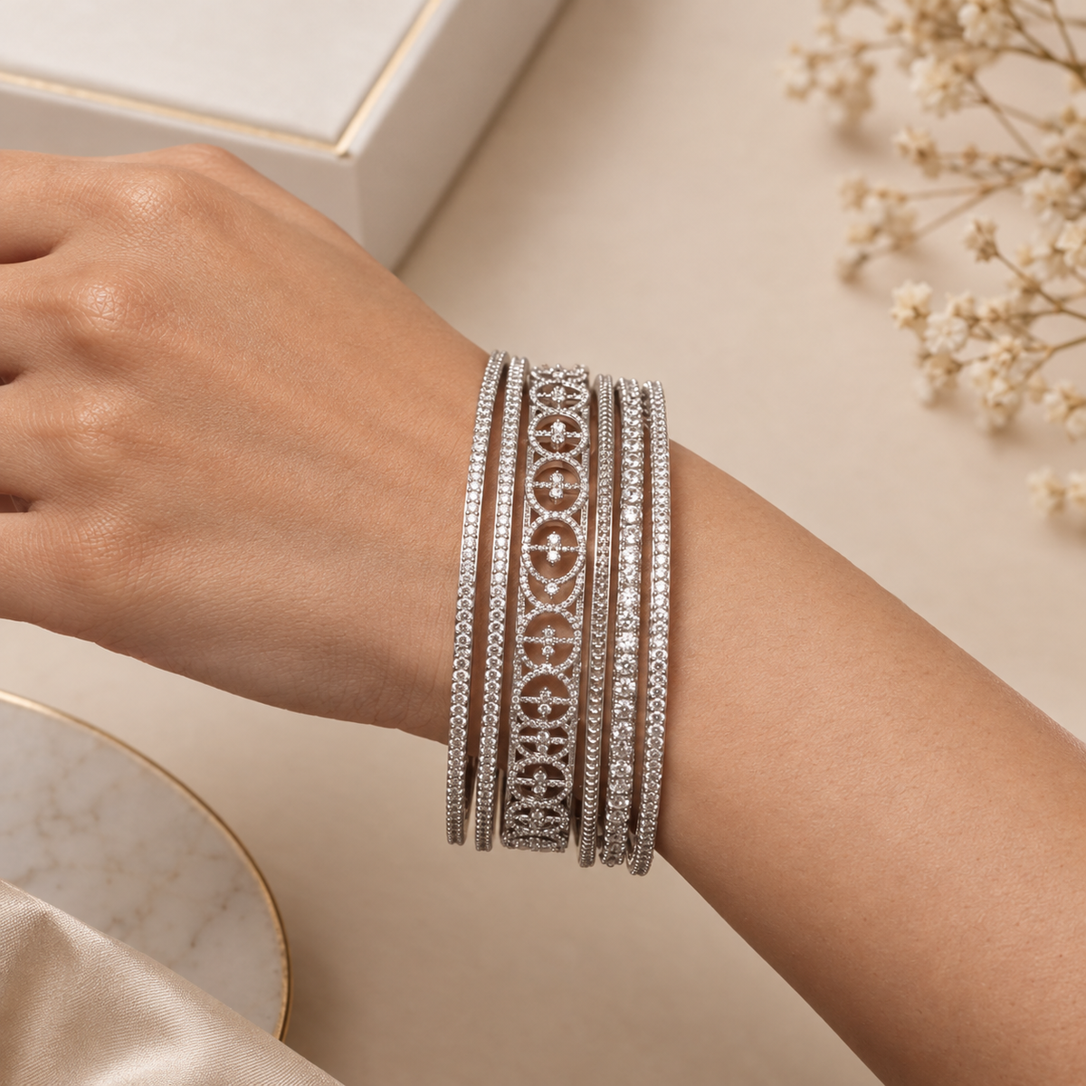 New Fancy Metal Bangle Set