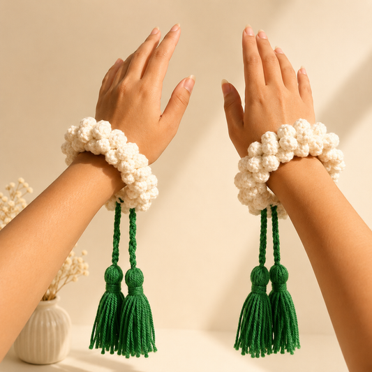 Bracelets White Crochet Bobble Ring with Green Tassels